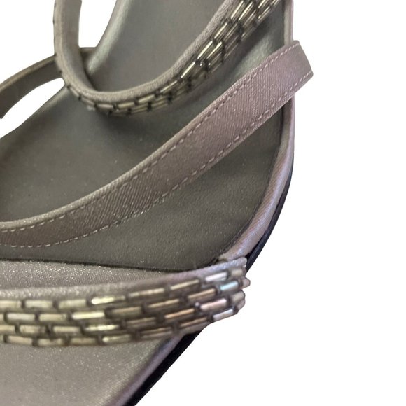 Mootsies Tootsies Collection Women Size 9 High 2" Heel Shoes Silver Open Toe - Picture 12 of 12